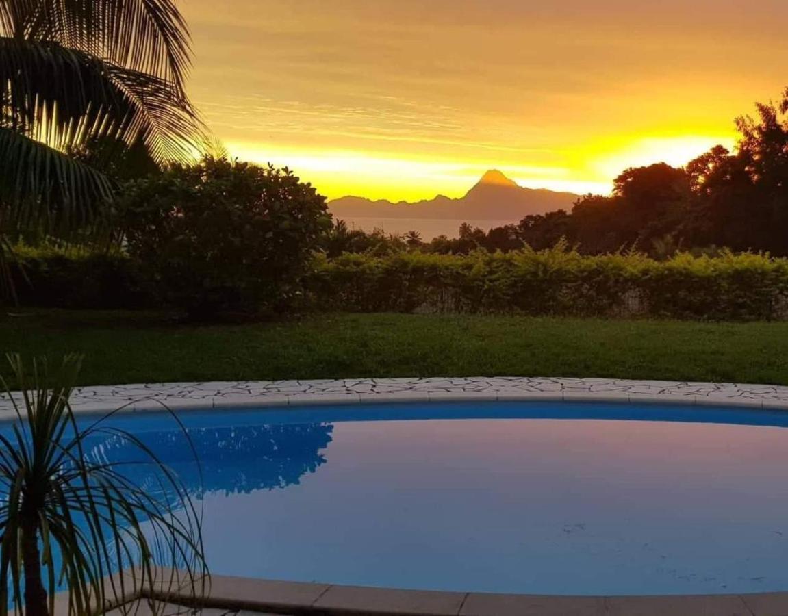 Le Tiki Rouge Villa Punaauia  Bagian luar foto